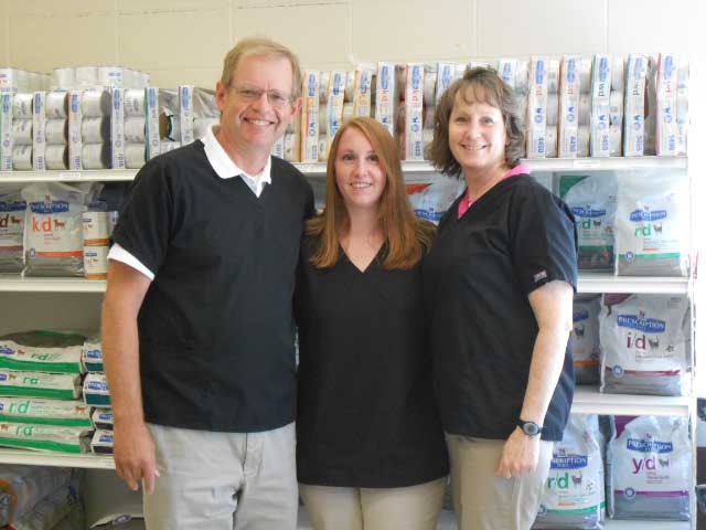 Joseph J. Koch, DVM, Colleen S. Koch, DVM, Jennifer M. Banks, DVM Lincoln Land Animal Clinic, Ltd Jacksonville IL 62650 217-245-9508 Joseph J. Koch, DVM, Colleen S. Koch, DVM, Jennifer M. Banks, DVM Lincoln Land Animal Clinic, Ltd Jacksonville IL 62650 217-245-9508